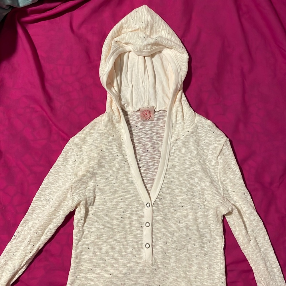 Curious Gypsy Bella Swan relaunch top